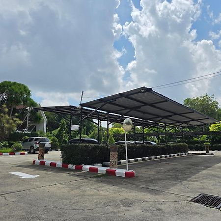 First Pacific Cirrus Hotell Pattaya Exteriör bild