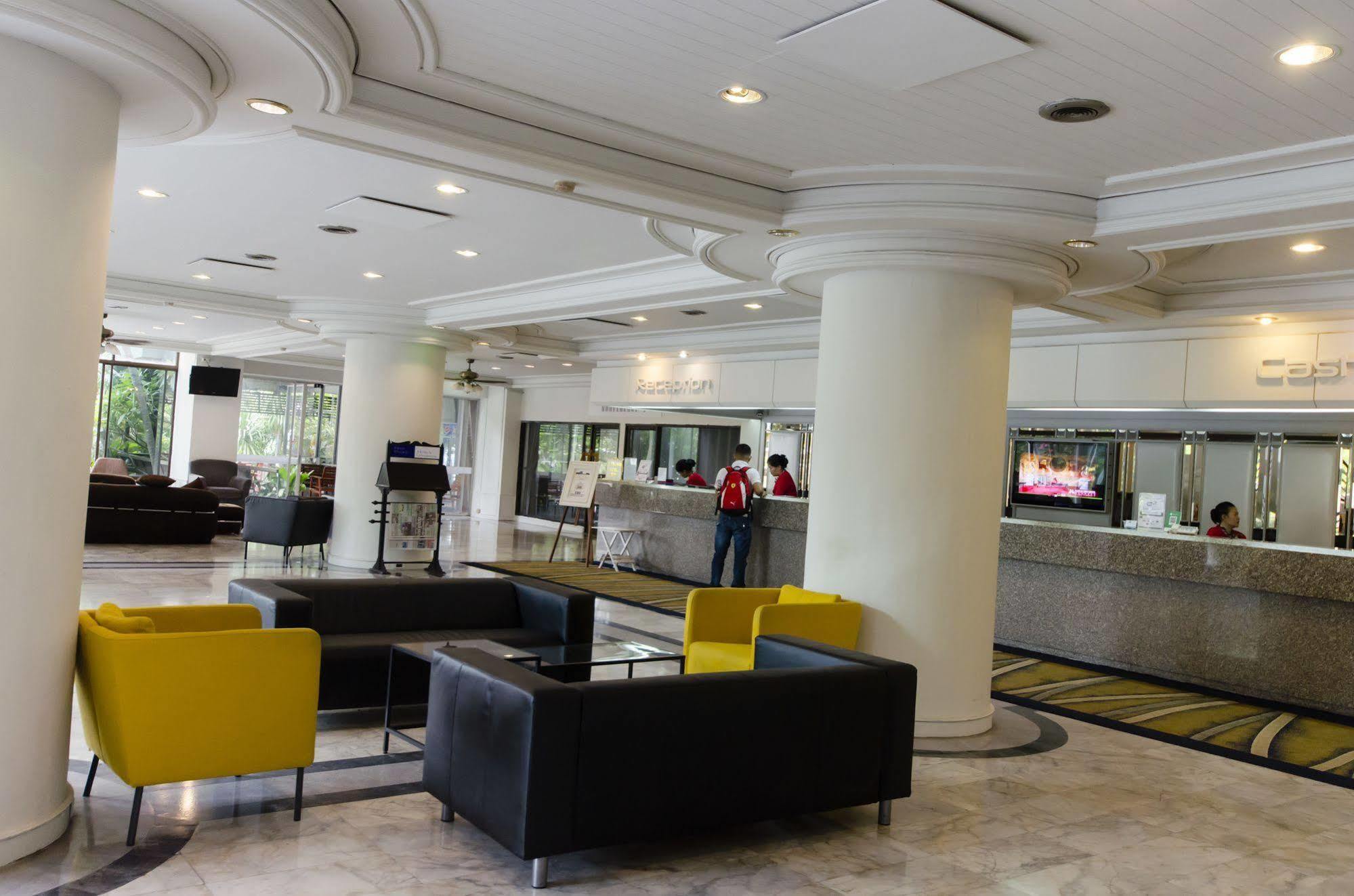 First Pacific Cirrus Hotell Pattaya Exteriör bild